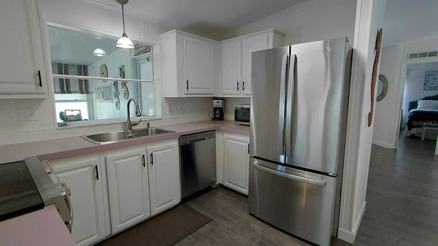 1001 STARKEY ROAD 476, Largo, FL 33771