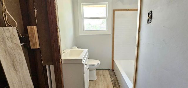 518 Azalea Avenue, Orange, TX 77630