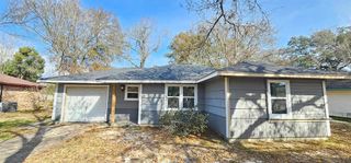 518 Azalea Avenue, Orange, TX 77630