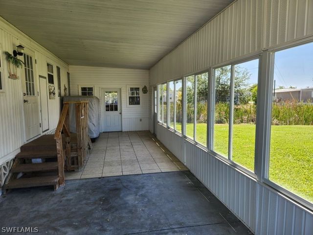 26256 Duchess LN, Bonita Springs, FL 34135