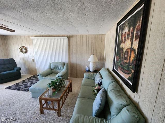 26256 Duchess LN, Bonita Springs, FL 34135