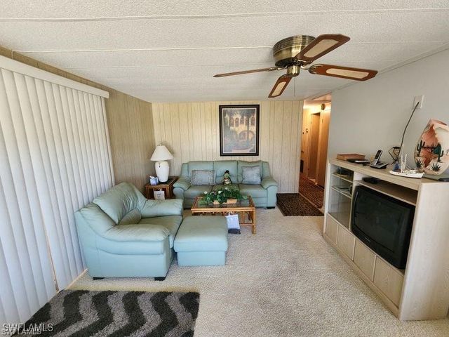 26256 Duchess LN, Bonita Springs, FL 34135