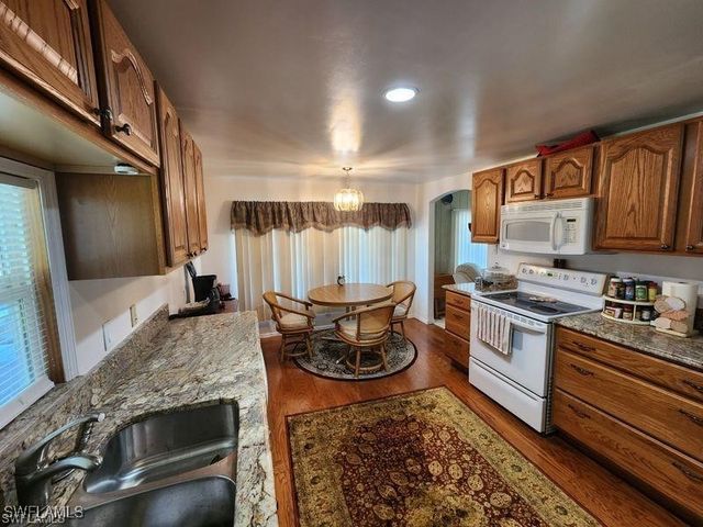 26256 Duchess LN, Bonita Springs, FL 34135