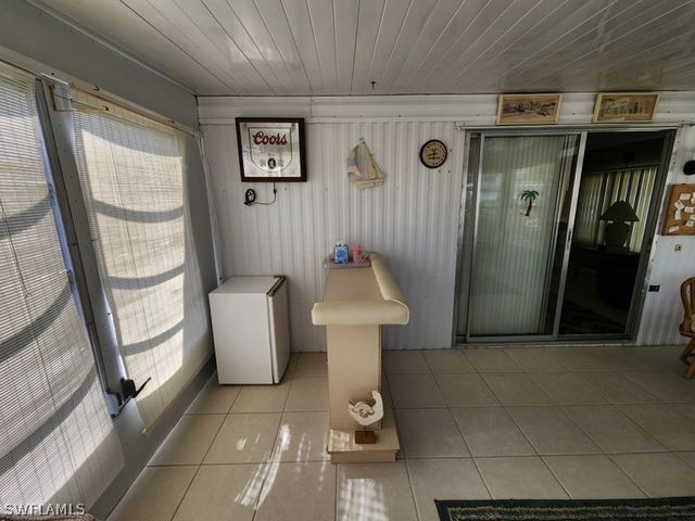 26256 Duchess LN, Bonita Springs, FL 34135