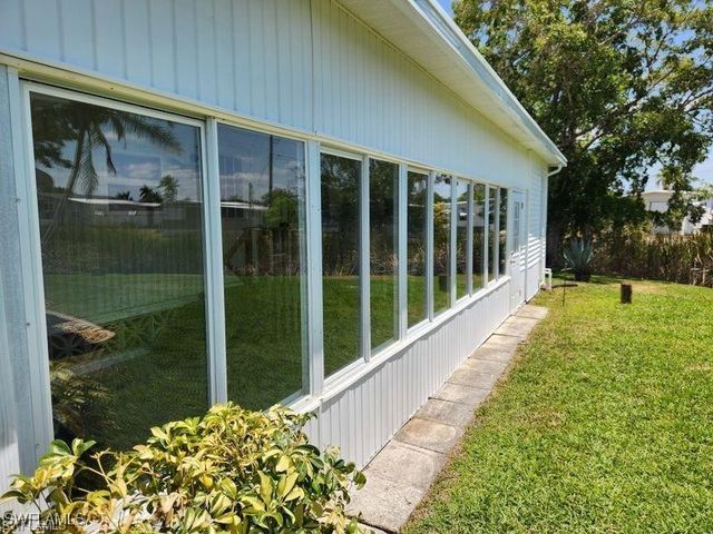 26256 Duchess LN, Bonita Springs, FL 34135