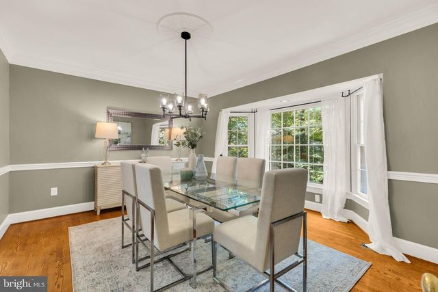 9721 S PARK CIR, Fairfax Station, VA 22039
