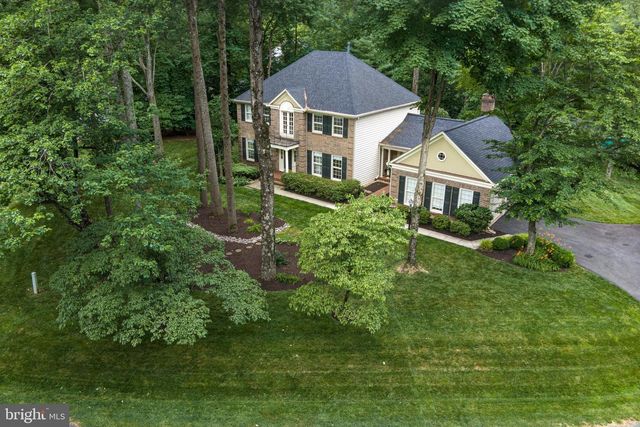 9721 S PARK CIR, Fairfax Station, VA 22039