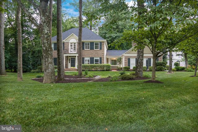 9721 S PARK CIR, Fairfax Station, VA 22039