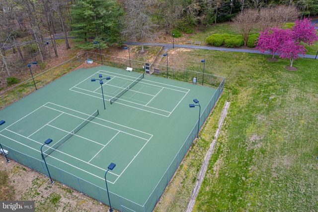 9721 S PARK CIR, Fairfax Station, VA 22039