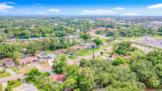 3003 DESOTO WAY S, St Petersburg, FL 33712