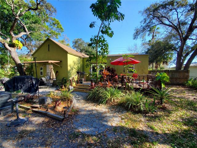 3003 DESOTO WAY S, St Petersburg, FL 33712