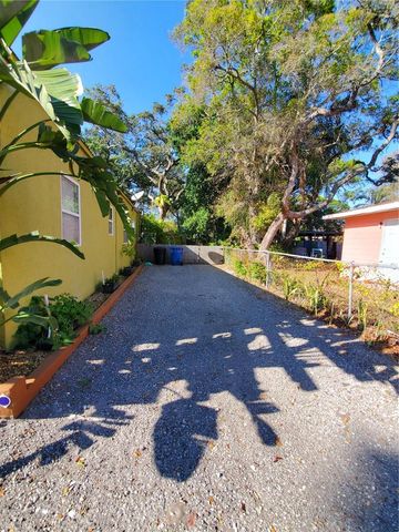 3003 DESOTO WAY S, St Petersburg, FL 33712