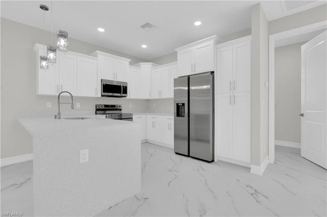 2004 W 17th ST, Lehigh Acres, FL 33972