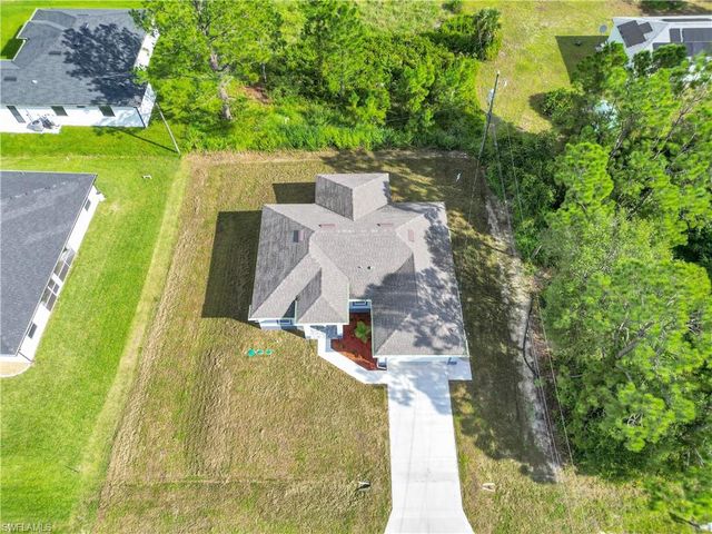2004 W 17th ST, Lehigh Acres, FL 33972