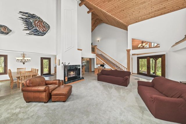 4302 Woodward DRIVE, Franklin, WI 53132