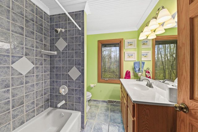 4302 Woodward DRIVE, Franklin, WI 53132