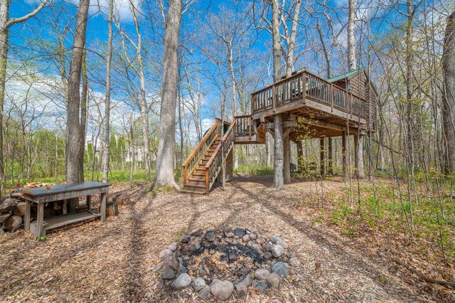 4302 Woodward DRIVE, Franklin, WI 53132