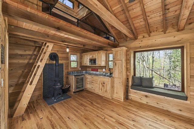 4302 Woodward DRIVE, Franklin, WI 53132
