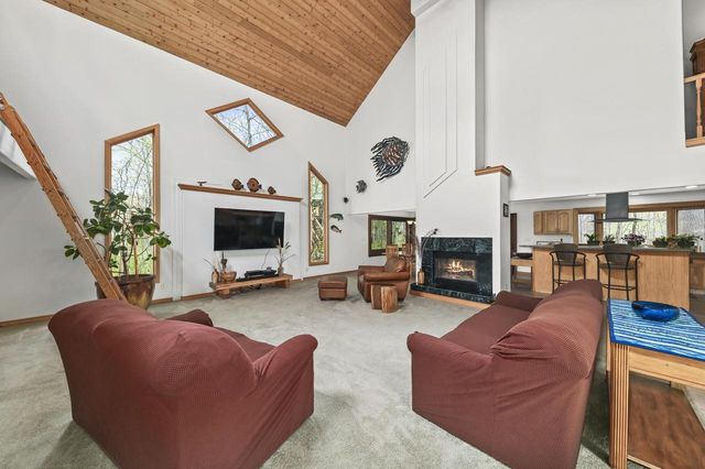 4302 Woodward DRIVE, Franklin, WI 53132