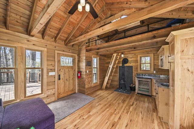 4302 Woodward DRIVE, Franklin, WI 53132