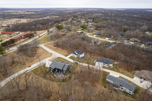 6269 Enclave Lane, Johnston, IA 50131