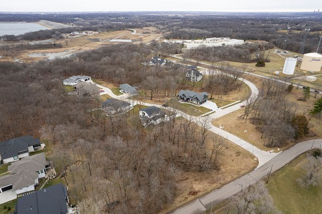 6269 Enclave Lane, Johnston, IA 50131