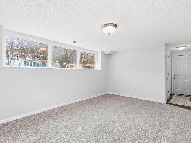 5912 Stoneybrook Drive, Minnetonka, MN 55345