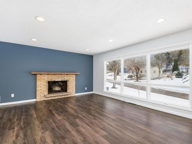 5912 Stoneybrook Drive, Minnetonka, MN 55345