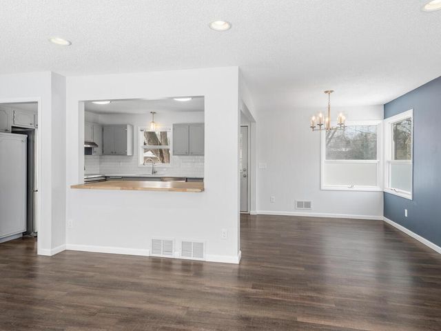 5912 Stoneybrook Drive, Minnetonka, MN 55345