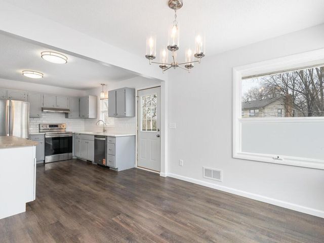 5912 Stoneybrook Drive, Minnetonka, MN 55345