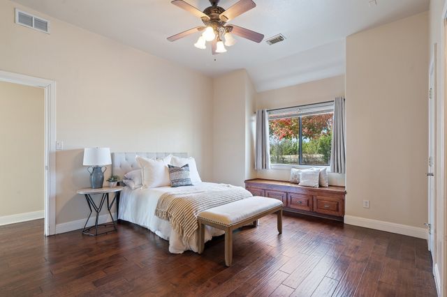 4421 Merritt Rd, Sachse, TX 75048