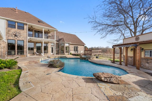 4421 Merritt Rd, Sachse, TX 75048