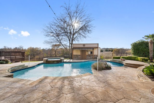 4421 Merritt Rd, Sachse, TX 75048