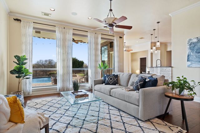 4421 Merritt Rd, Sachse, TX 75048