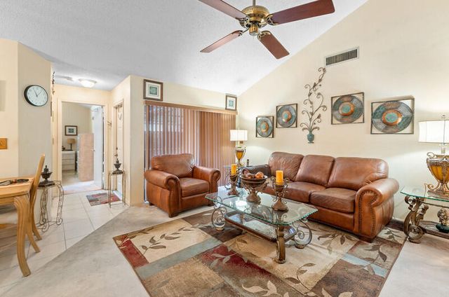 1158 Summit Trail Circle C, West Palm Beach, FL 33415