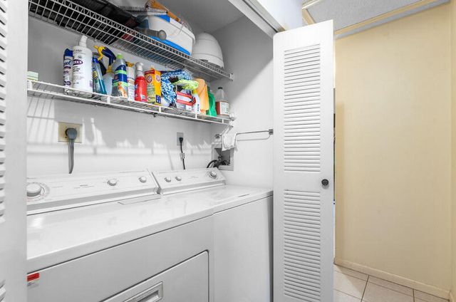 1158 Summit Trail Circle C, West Palm Beach, FL 33415