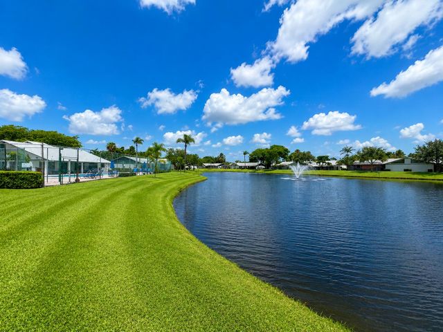 1158 Summit Trail Circle C, West Palm Beach, FL 33415
