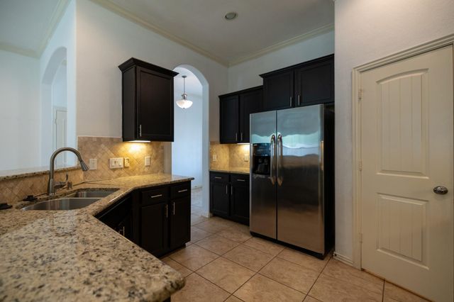 1822 Olive Pine Drive, Fresno, TX 77545