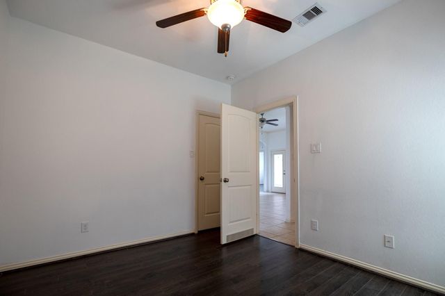 1822 Olive Pine Drive, Fresno, TX 77545