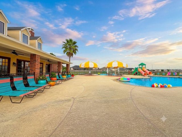 1822 Olive Pine Drive, Fresno, TX 77545