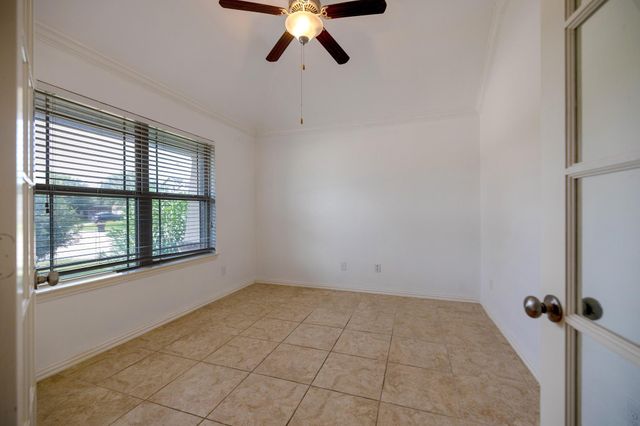 1822 Olive Pine Drive, Fresno, TX 77545