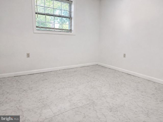 8018 HAMMOND ST, Alexandria, VA 22309