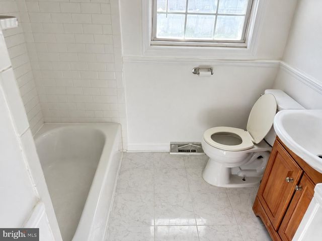 8018 HAMMOND ST, Alexandria, VA 22309