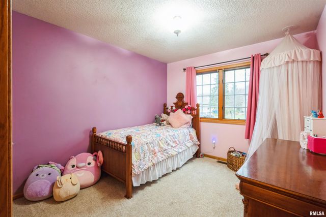 1205 28TH Avenue, Silvis, IL 61282