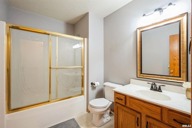 1205 28TH Avenue, Silvis, IL 61282