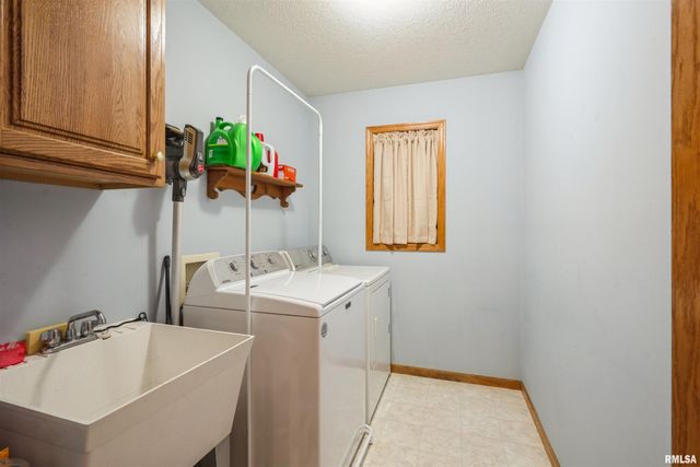 1205 28TH Avenue, Silvis, IL 61282