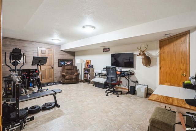 1205 28TH Avenue, Silvis, IL 61282