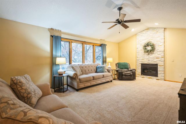 1205 28TH Avenue, Silvis, IL 61282