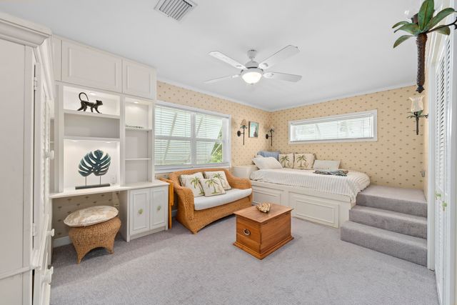 205 N 18th Ave Avenue N, Lake Worth Beach, FL 33460