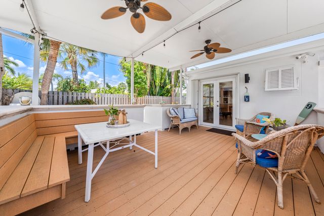 205 N 18th Ave Avenue N, Lake Worth Beach, FL 33460